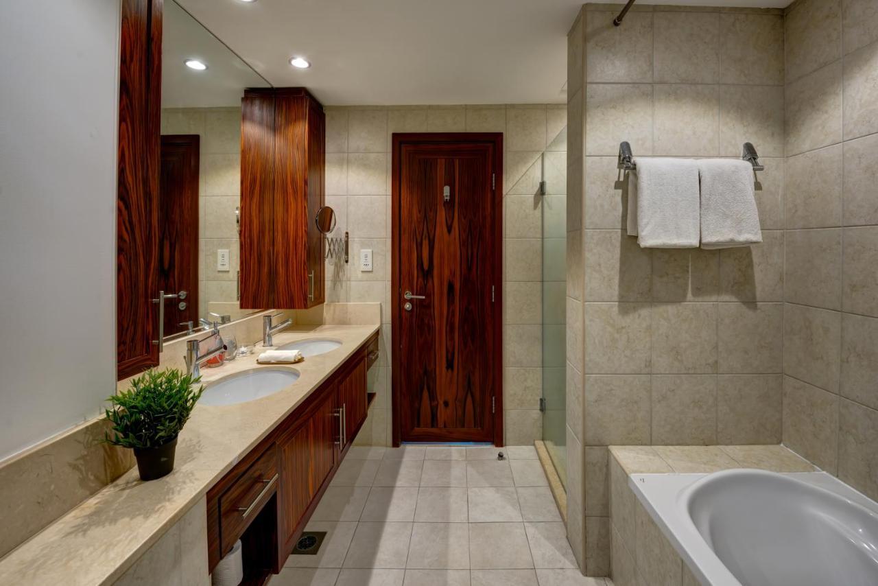 Durrani Homes - Luxe Living With Burj Khalifa And Fountain View - Third Room Without Partition Дубай Экстерьер фото